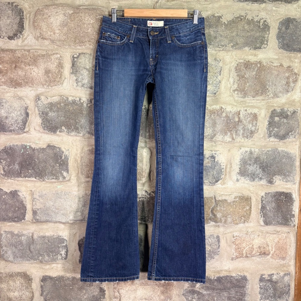 BKE Denim Womens Low Rise Bootcut Jeans Medium Wash Blue BKL260R Size 27x31.5